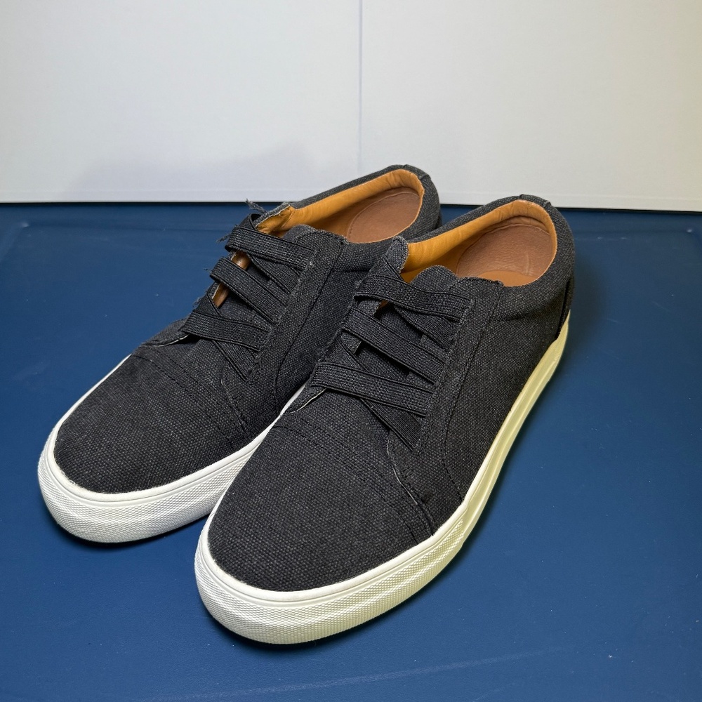 Dolce Vita DV Roper women's sneaker size 8